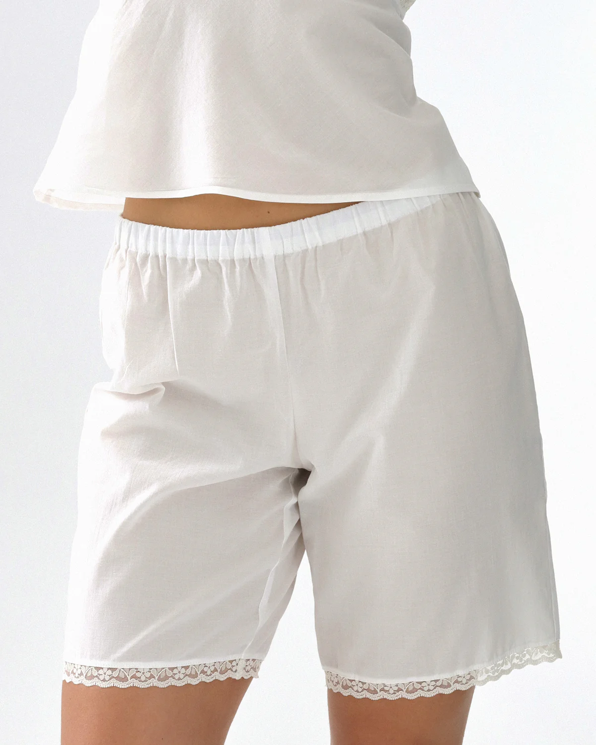 The Bermuda Short: White Cotton Voile - Image 4